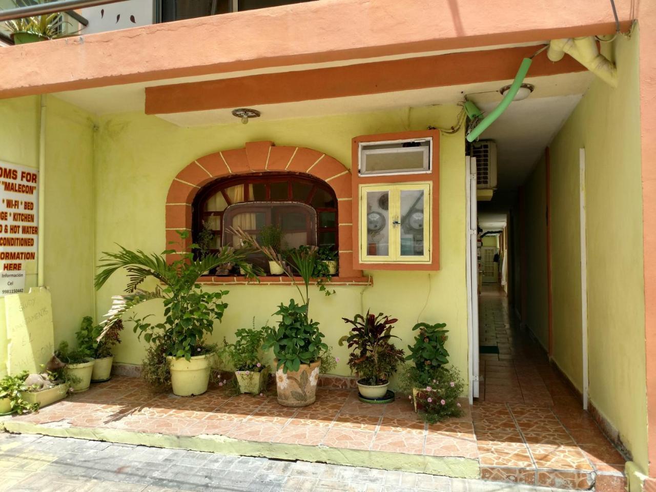 El Malecon, Central Mini Apartments Isla Mujeres Exterior photo